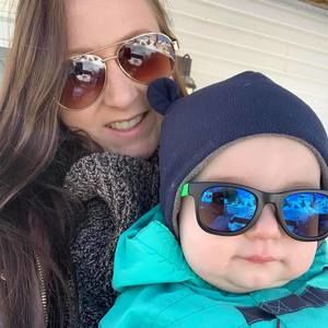 Meet your Posher, Tia